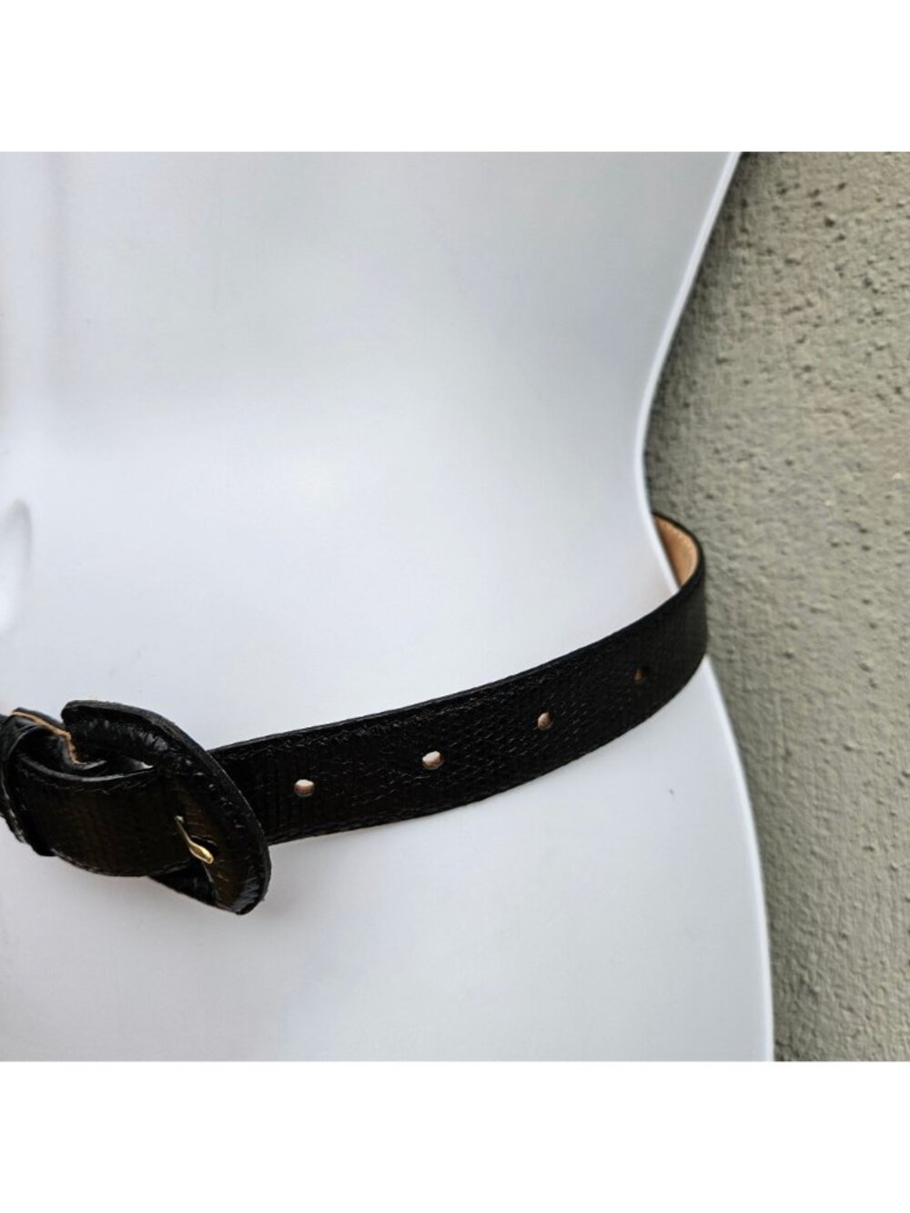 Vintage 80s Nordstrom Black Genuine Lizard Skin Belt Size S 23-27 - Picture 11 of 15